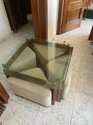 Tavolo da centro in vetro e legno con 4 poltroncine