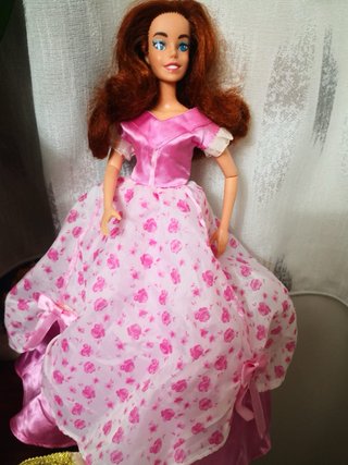 Bambola Anastasia vestito rosa