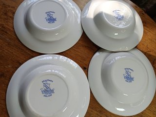 4 Platos Hondos Furnivals Dinamarca