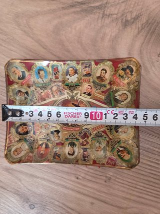 Cenicero/Reposallaves hecho de Vitolas Colección