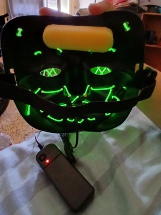 Máscara de Miedo con Luz LED Verde