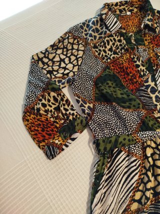 Vestido y 3 faldas estampadas