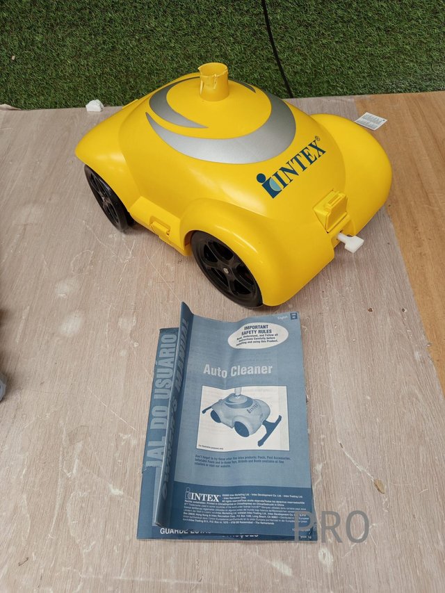 Aspiradora Intex, aspiradora para suelos de piscinas.