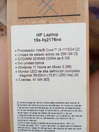 HP Laptop 15s-fq2770ns Plata