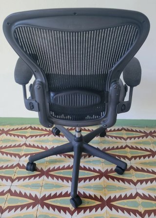 Silla Herman Miller Aeron Classic Negra