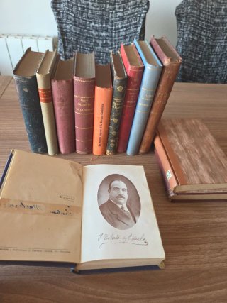 Lote 12 libros antiguos