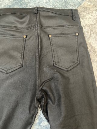 Pantalones pitillo negros