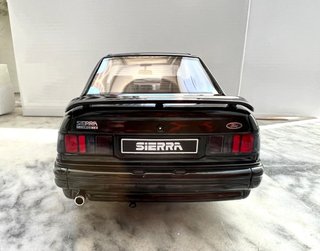 Ford Sierra Cosworth 4x4 1:18 Negro