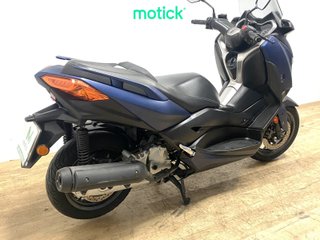 YAMAHA XMAX 125