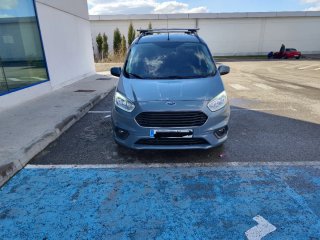 Ford Tourneo Courier 2019