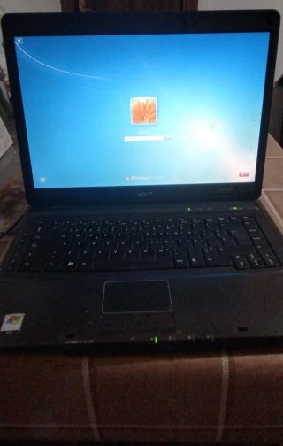 Ordenador portátil Acer negro