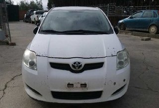 Centralita motor toyota 8966102e10 auris 4369348