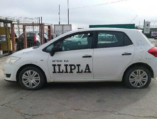 Centralita motor toyota 8966102e10 auris 4369348