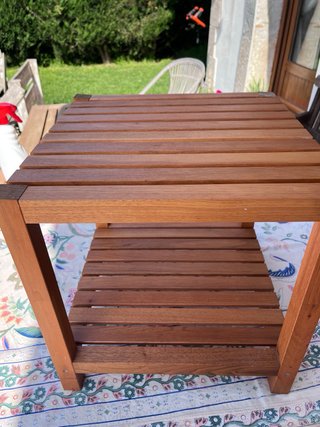 Mesita, mesa auxiliar de madera, taburete baño