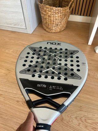 Pala Nox AT10 18K Agustín Tapia