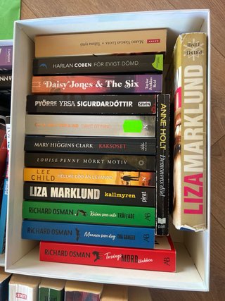 Libros en Sueco y Finlandes.