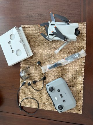 Dron DJI Mini 3 completamente a estrenar
