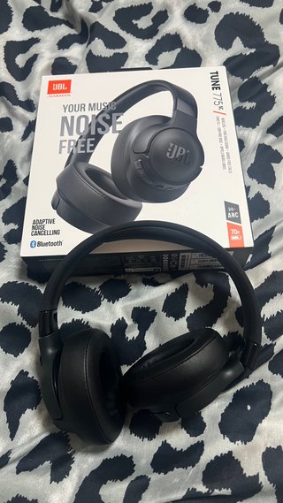 Auriculares JBL Tune 775 NC Negro