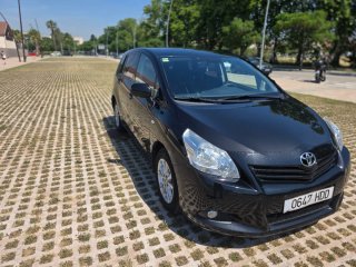 Toyota Verso 2011