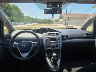 Toyota Verso 2011