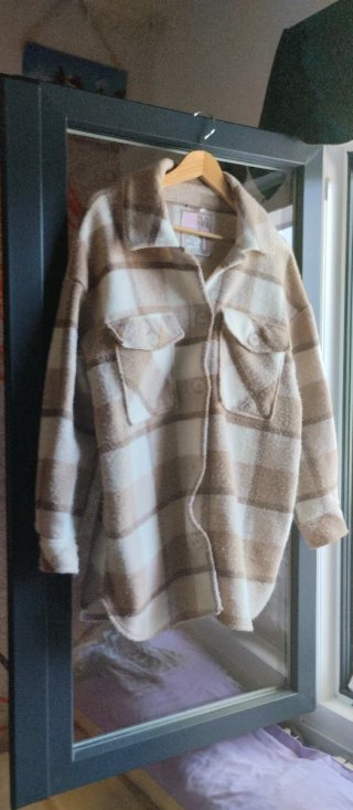 Camisa a cuadros beige y azul