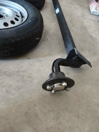 Eje para remolque 1000 kg + 2 Ruedas