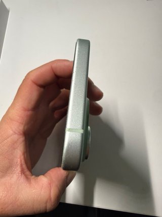 iPhone 15 128GB