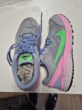 Zapatillas Nike Trail Mujer Gris Rosa