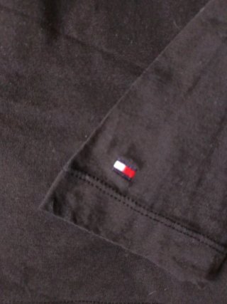 Camiseta Tommy Hilfiger Negra Manga Larga Talla M