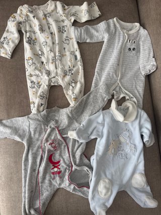 Pijamas de bebé Talla 0-1 Lote 7