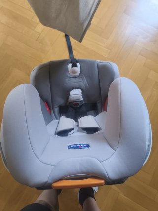 Silla Chicco ISOFIX Gris