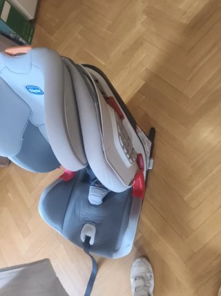 Silla Chicco ISOFIX Gris