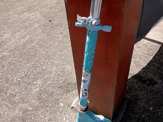 Patinete infantil Frozen. Plegable.de hierro.