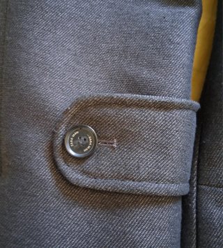 Abrigo largo oscuro Zara, talla L.