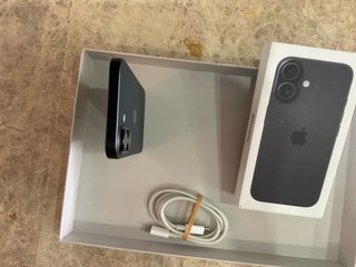 iPhone 16 Negro