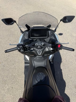 Moto tmax tech 560 yamaha. Andorra