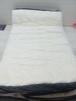 Amazon Basics Topper in Schiuma 90x190