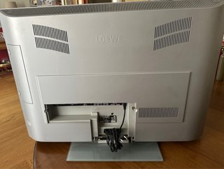 Televisor Loewe Xelos 32'' Plata