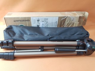 Trípode Aluminio Amazon Basics 127cm + Funda