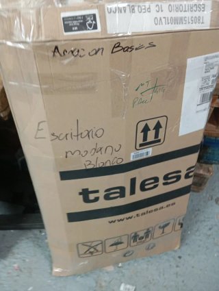 Scrivania moderna per ufficio a casa