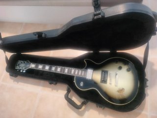 Epiphone Adam Jones Les Paul Custom Art