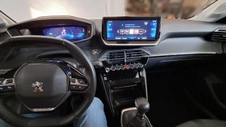 Peugeot 208 SOLO 10.346km!!!