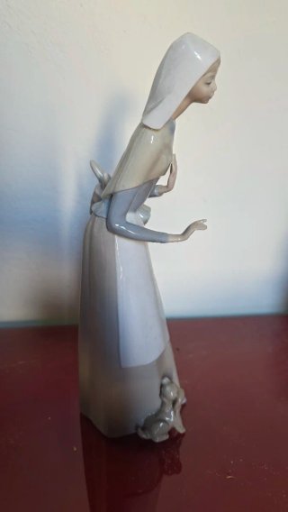 Figura Lladró Porcelana Niña Perro
