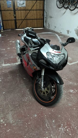 Suzuki GSX-R 750