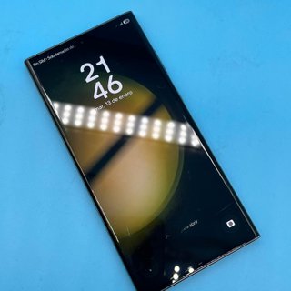 Samsung smartphone android IA cargador rápido