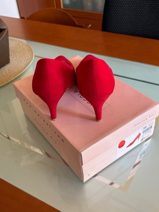 Zapatos de tacón rojos Piccola Piu