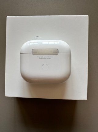 AirPods 3 Apple