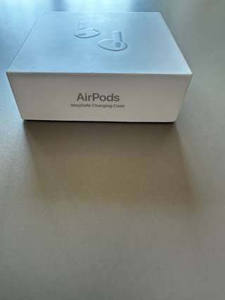 AirPods 3 Apple