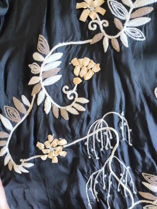 Kimono Bata de raso oriental negra talla única