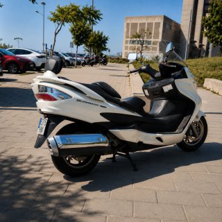 Suzuki Burgman 400  en perfecto estado✅ 50.000km
